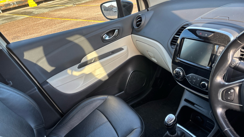 Renault Captur 0.9 TCE 90 GT Line 5dr Petrol Hatchback